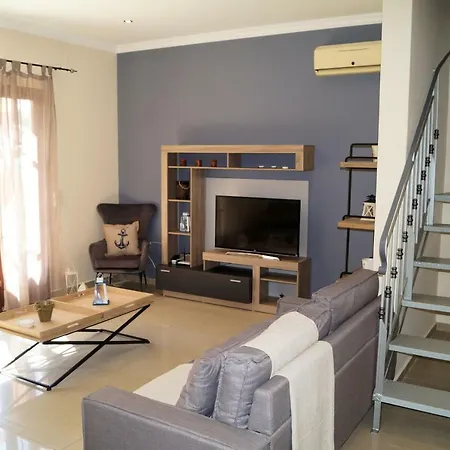 فيلة Odyssey سفوروناتا